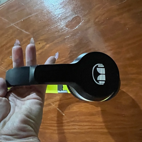 Monster Bluetooth Overear headphones - Picture 2 of 3